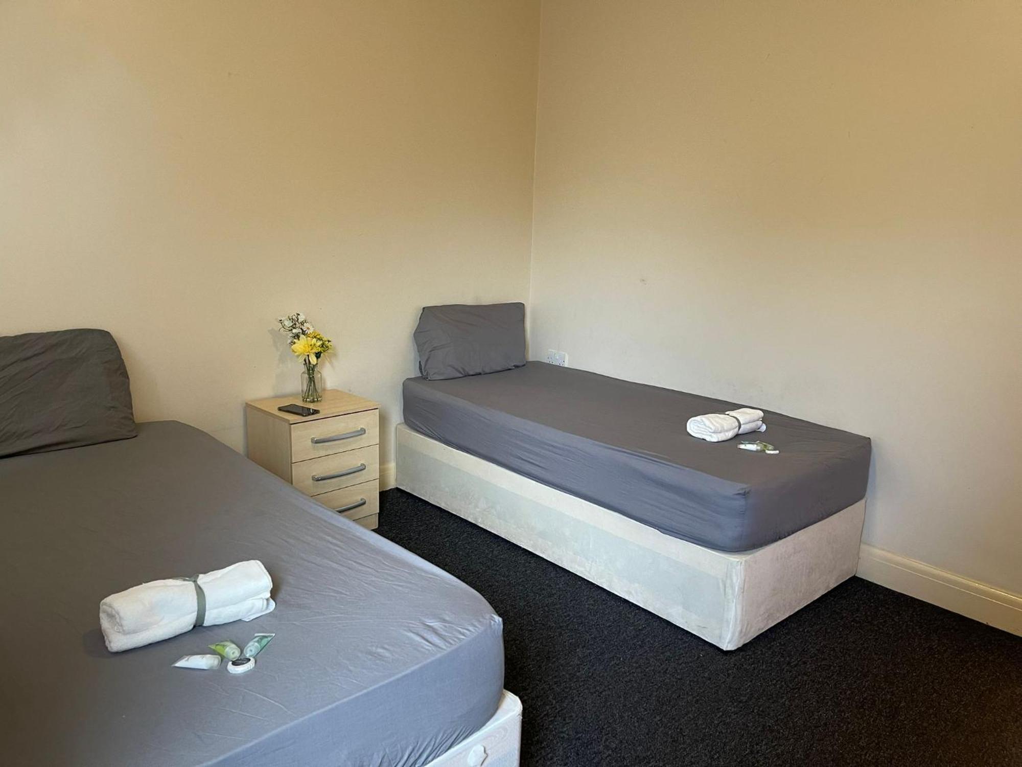 Ensuite Family In Stratford Guest house